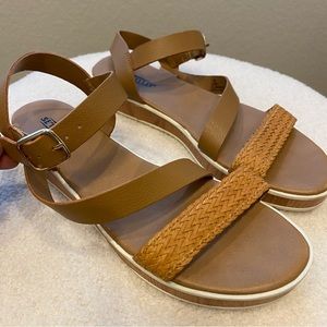 Seychelles Tan Sandal Size 7.5 Sportie Seychelles Sandal